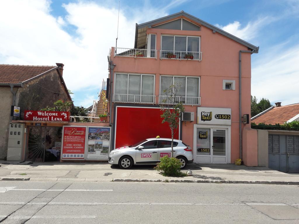 Apartments And Rooms Lena Mostar Bagian luar foto